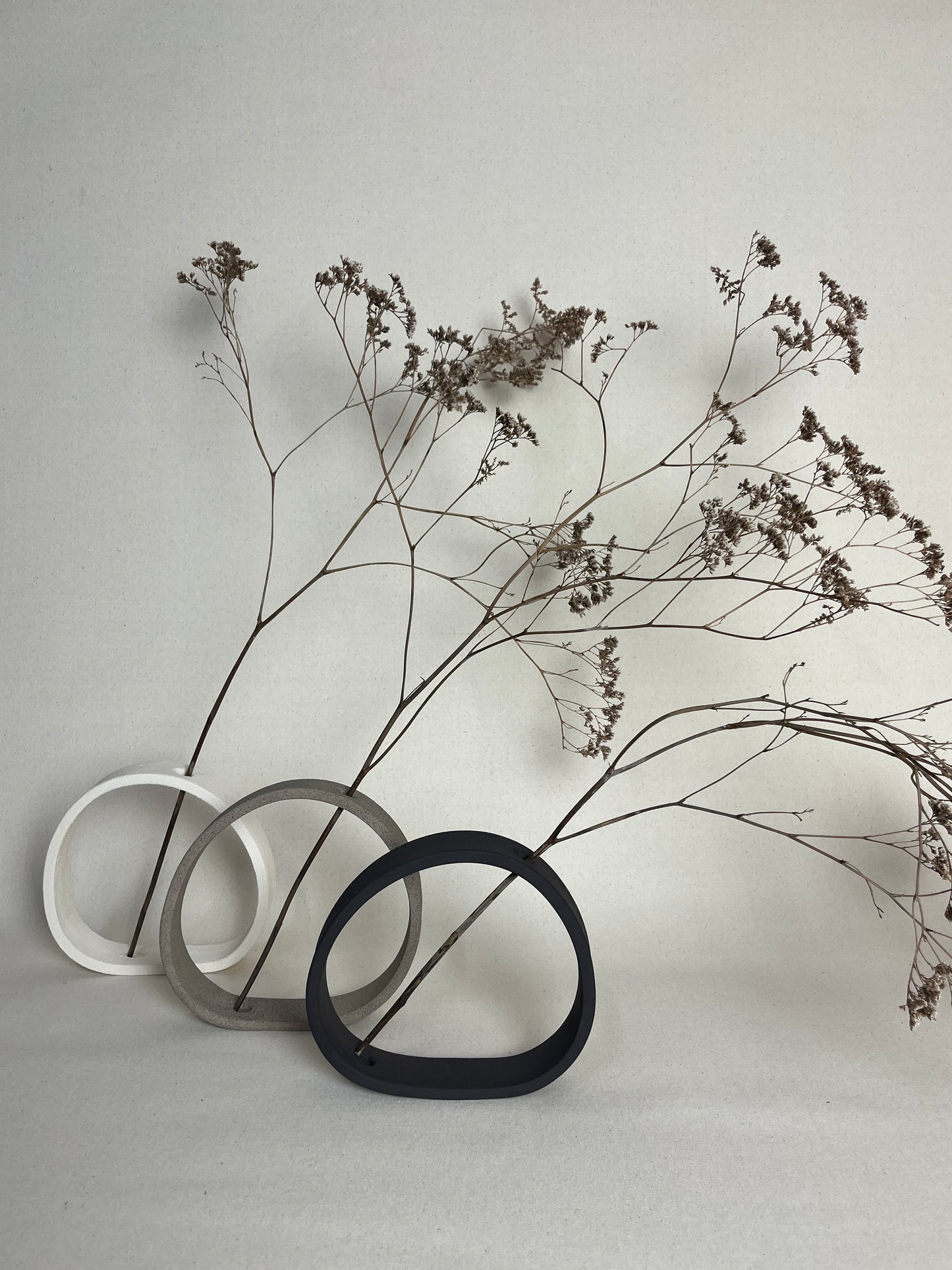 Flower stand - black