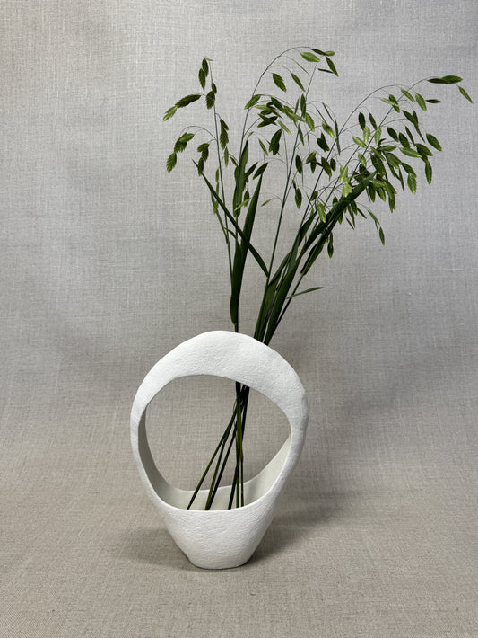 White vase 04