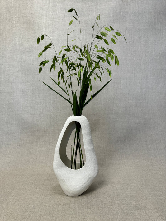 White vase 05