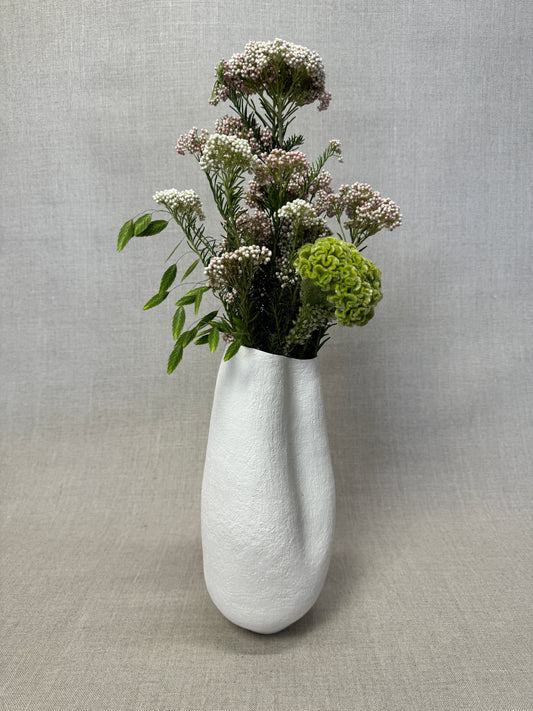 White vase 03